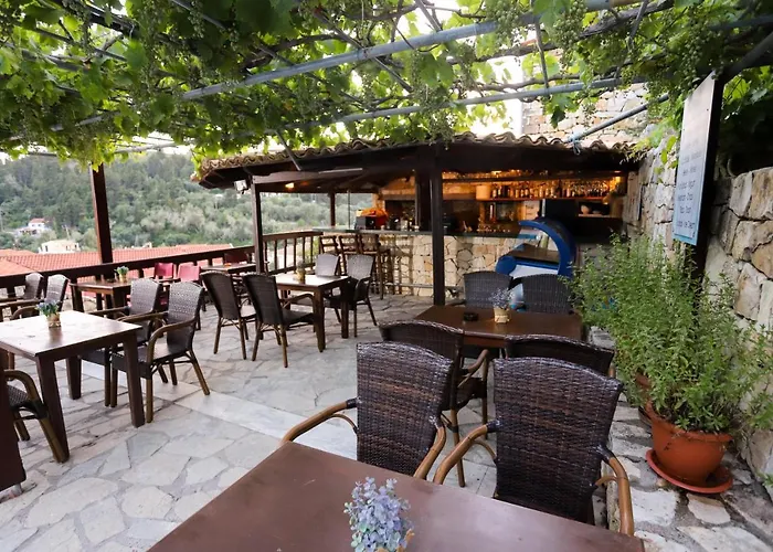 Hotel Bastas 2*