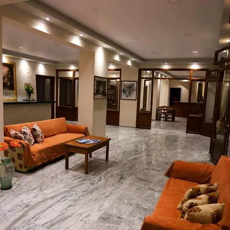 Bastas Hotel 2*