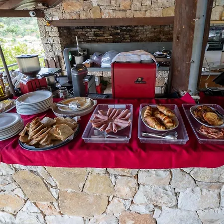 Bastas & 2* Lákka